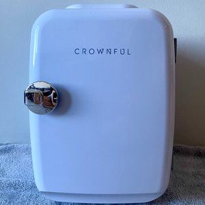 Crownful Mini Fridge